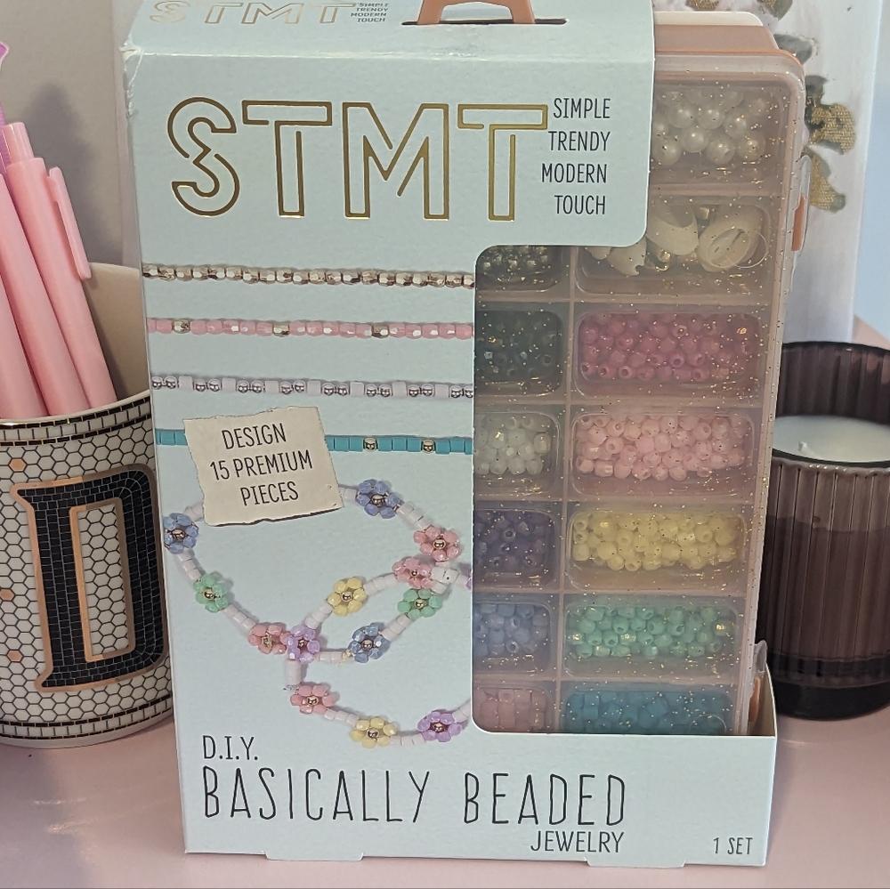 STMT DIY Beaded Jewelry Kit NWT!